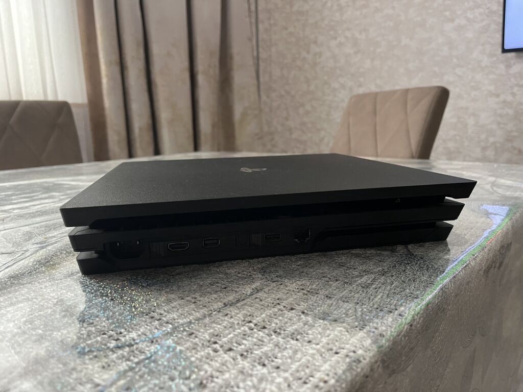PlayStation 4 Pro oyun konsolu paketi - Model: Sony PlayStation 4 Pro — Elektronika, Bakı (4)