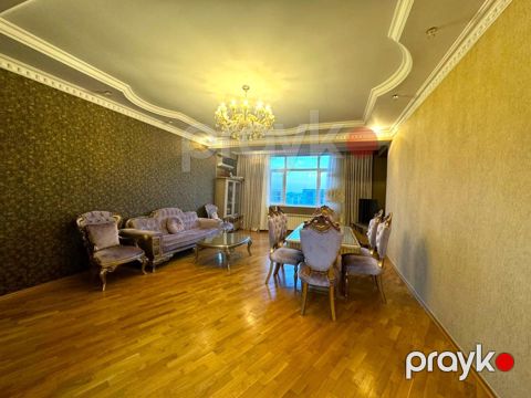 Satılır 3 otaqlı yeni tikili 150 m²