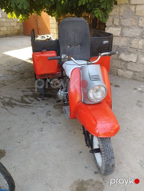 Yükdaşıma üçün üçtəkərli yük motoarabasə