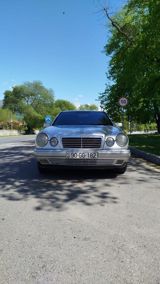 Mercedes E 230, 2.3 L, 1996 il, 398 762 km — Автомобили