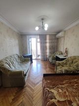 İcarəyə verilir 1 otaqlı köhnə tikili 45 m² — Daşınmaz əmlak