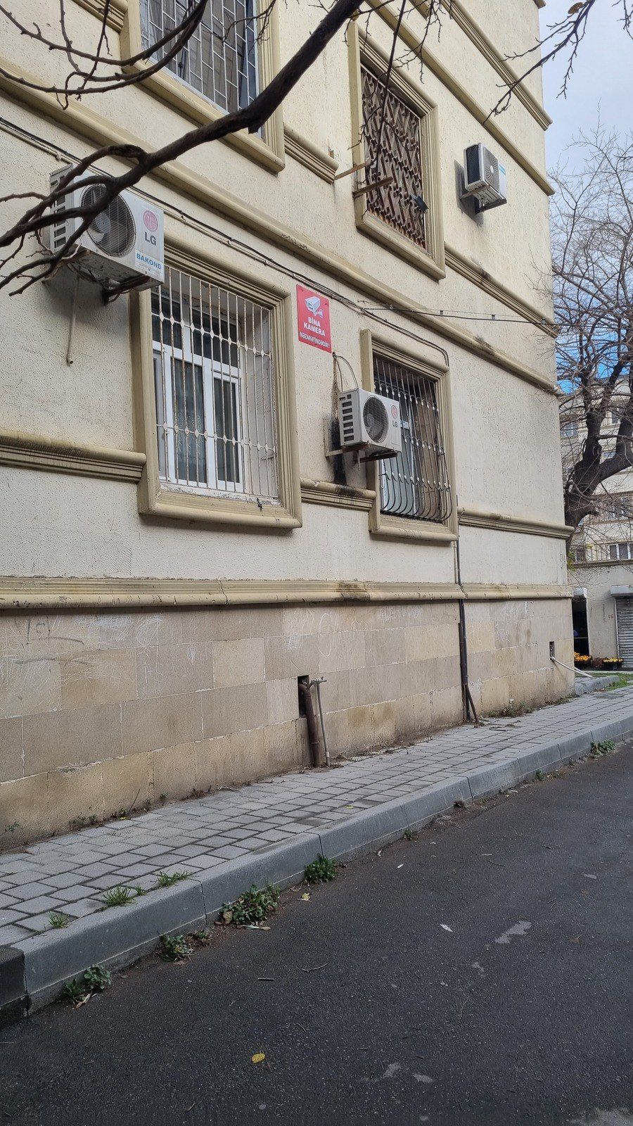 Satılır 2 otaqlı köhnə tikili 59 m² — Mənzil, Bakı (10)