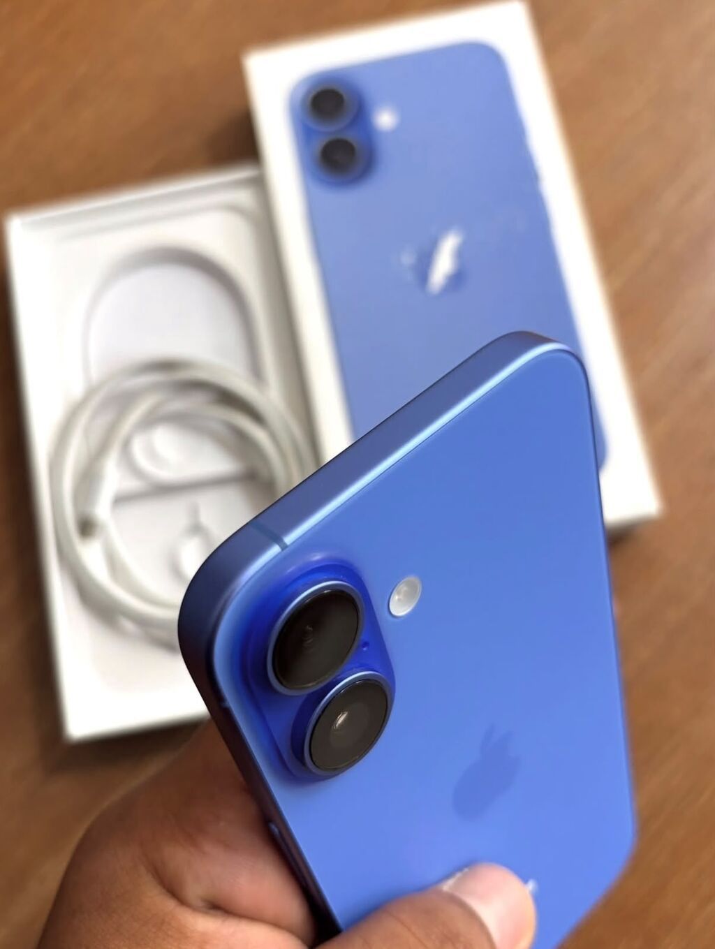 IPhone 16, 256 GB, Göy, Zəmanət, Simsiz şarj, Face ID — Apple iPhone, Digah (5)