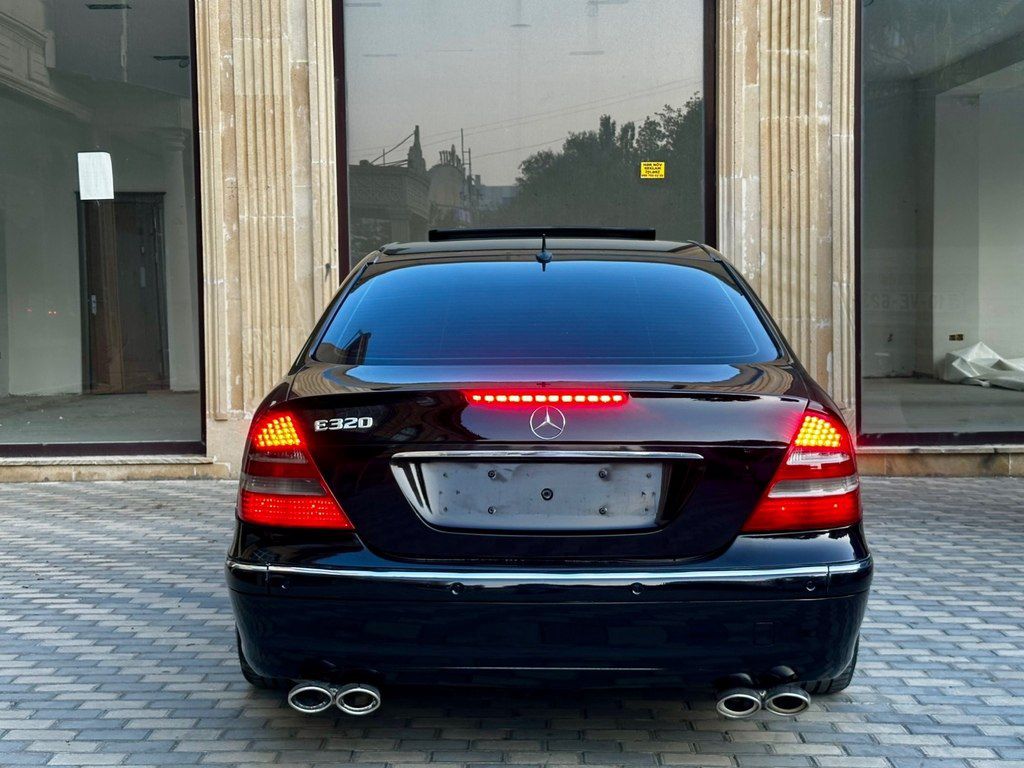 Mercedes E 320, 3.2 L, 2003 il, 304 000 km — Avtomobillər, Bakı (9)