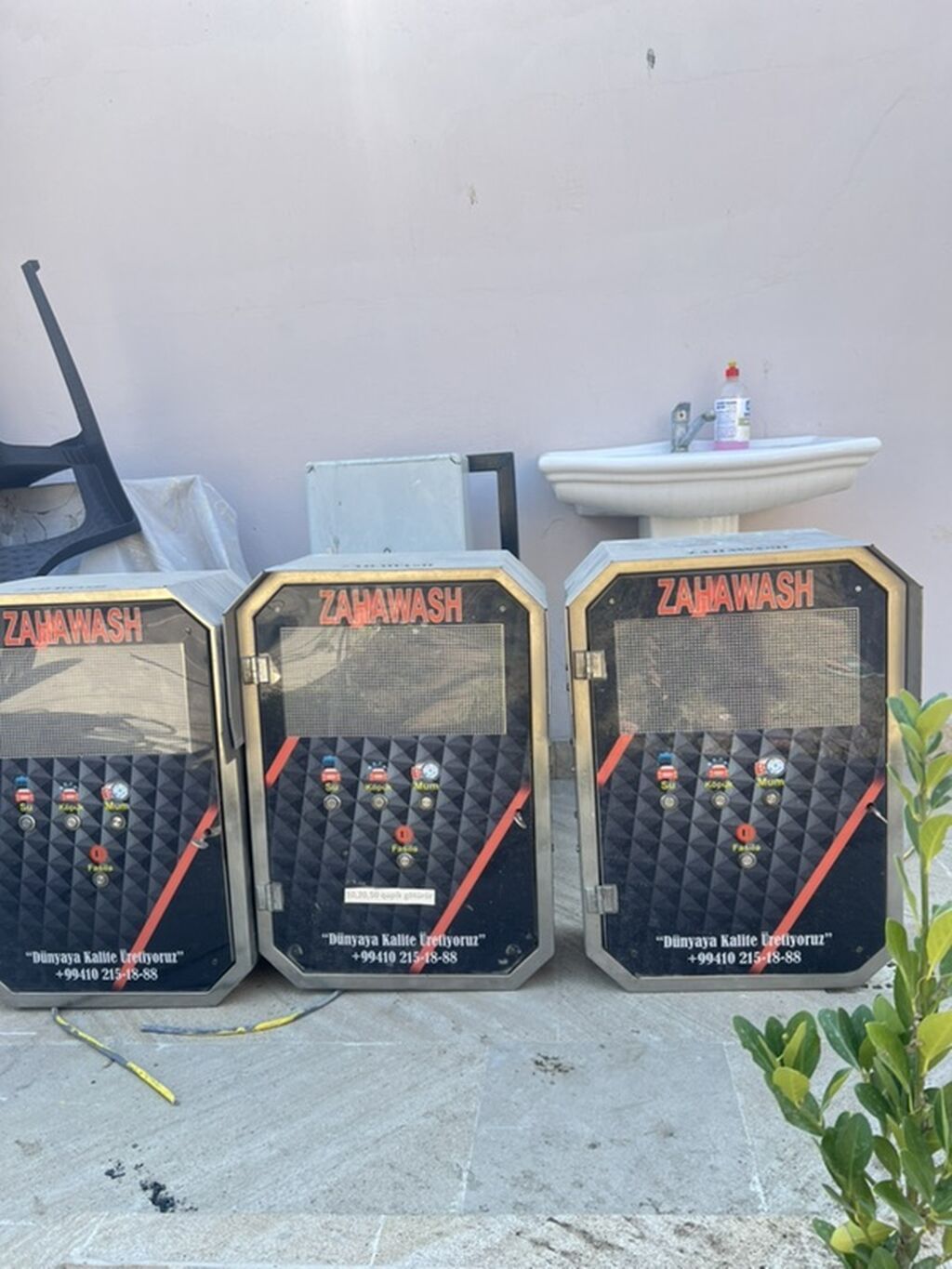 ZAHWASH avtoyuma sistemi – komplekt dəst Tərkib: - Üç ədəd ZAHWASH — Biznes və avadanlıq, Digah
