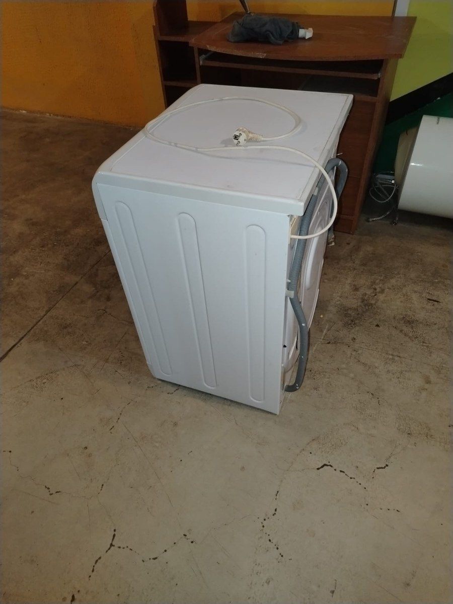Paltaryuyan Hotpoint Ariston — Ev texnikası, Bakı (4)