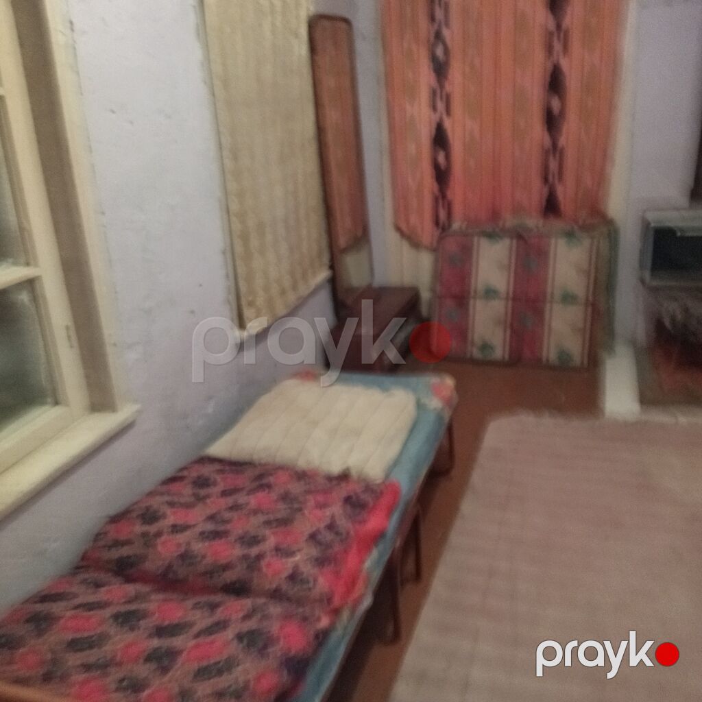 Kirayə üçün sadə, mebellə təchiz edilmiş 2 otaqlı ev. - Geniş qonaq — Daşınmaz əmlak, Bakı (2)
