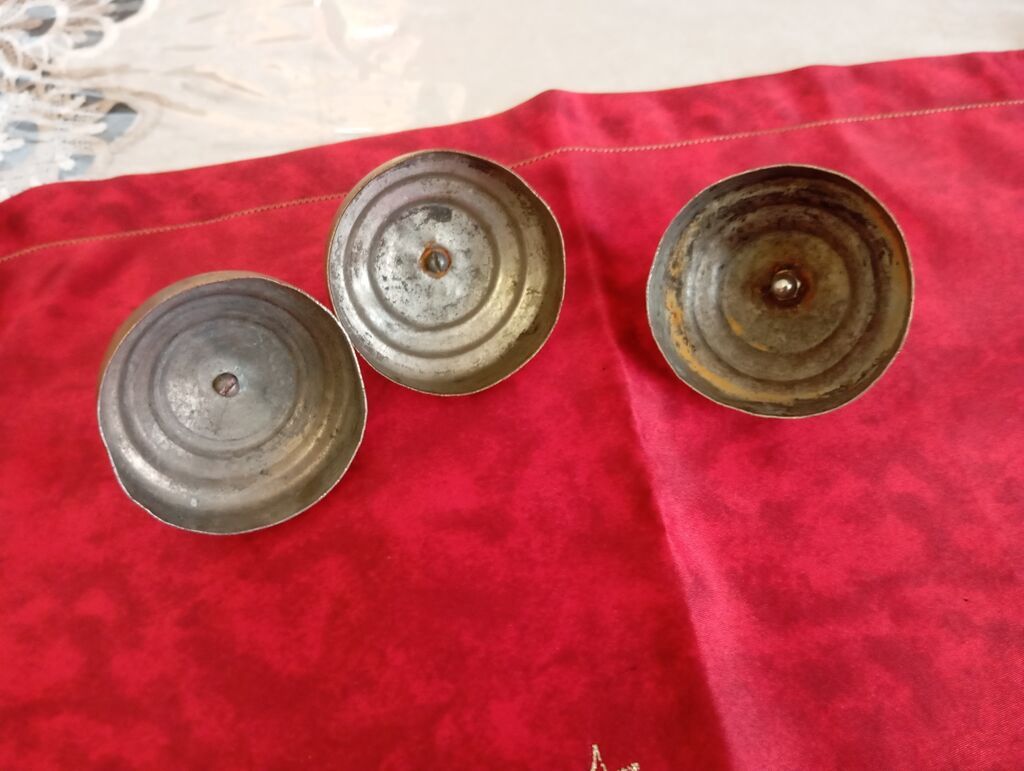 Metal qapaqlar/göbəklər 3 ədəd — Mallar, Bakı (2)