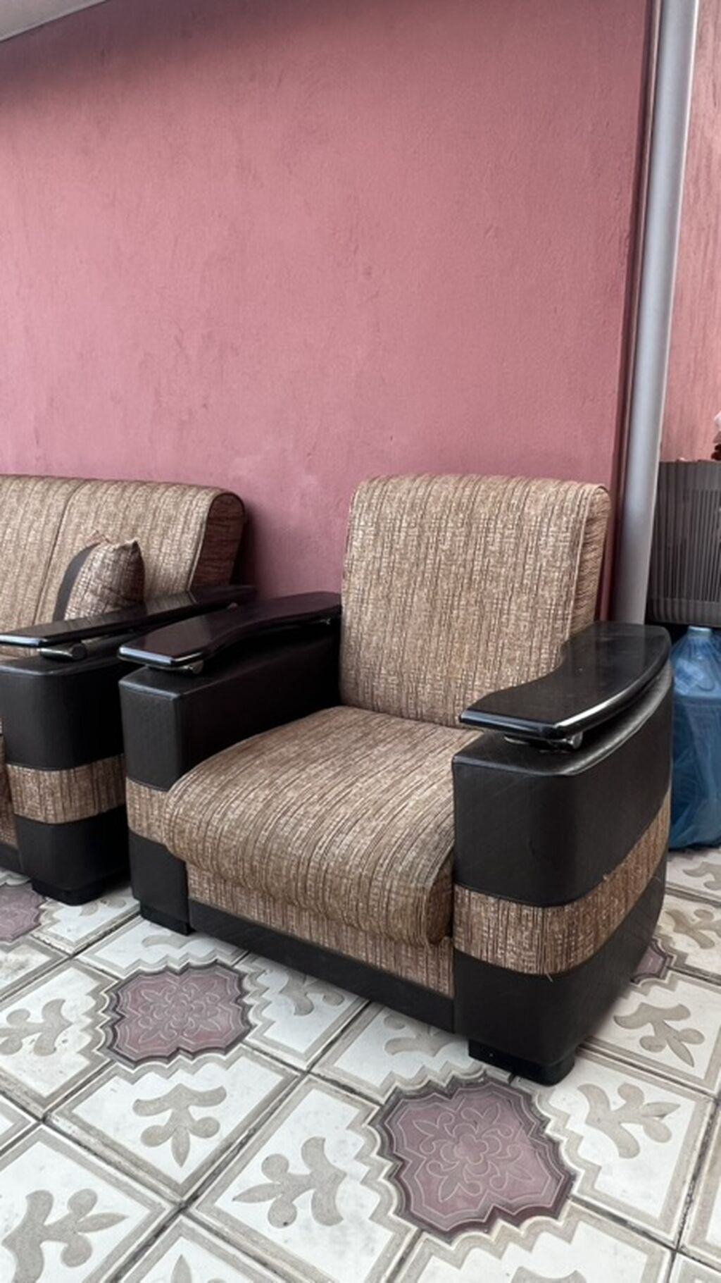 Bazalı, açılan divan-kreslo satılır! Səliqəli və baxımlı vəziyyətdədi — Mebel, Bakı (2)