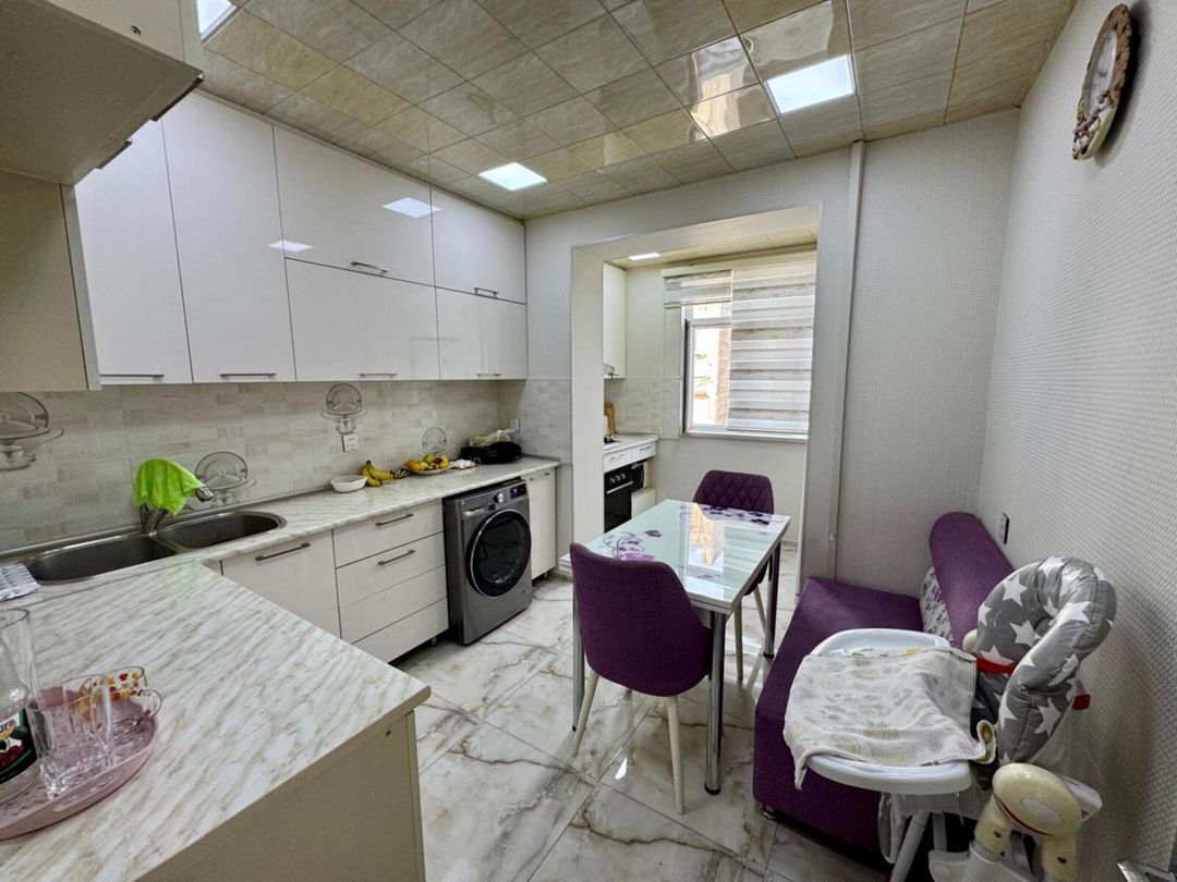 Satılır 5 otaqlı köhnə tikili 120 m² — Mənzil, Bakı (2)