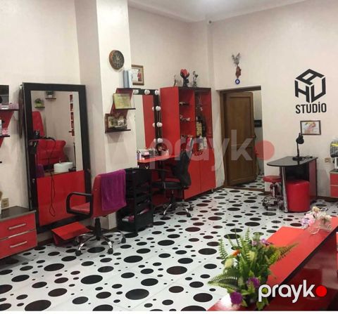 Satılır obyekt 60 m²