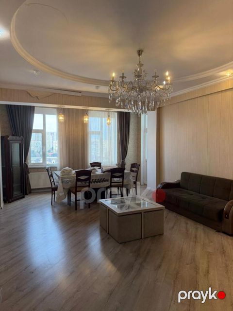 Satılır 3 otaqlı yeni tikili 135 m² — Bakı
