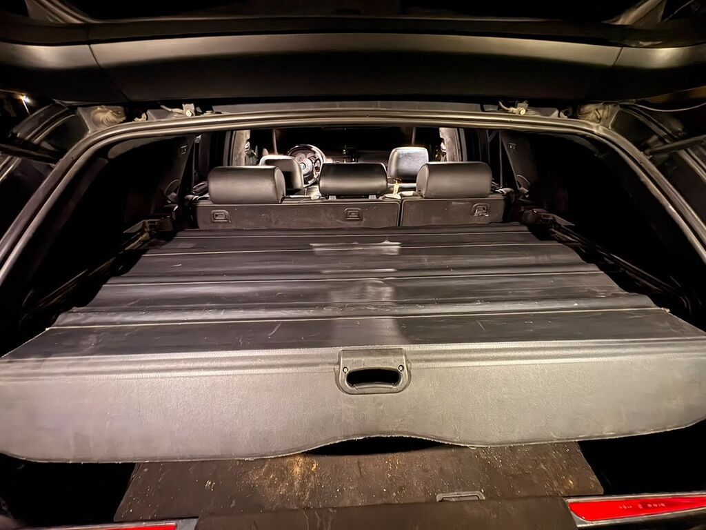 Bağlanan yük bölməsi örtüyü (baqaj pərdəsi) – SUV/universal tipli