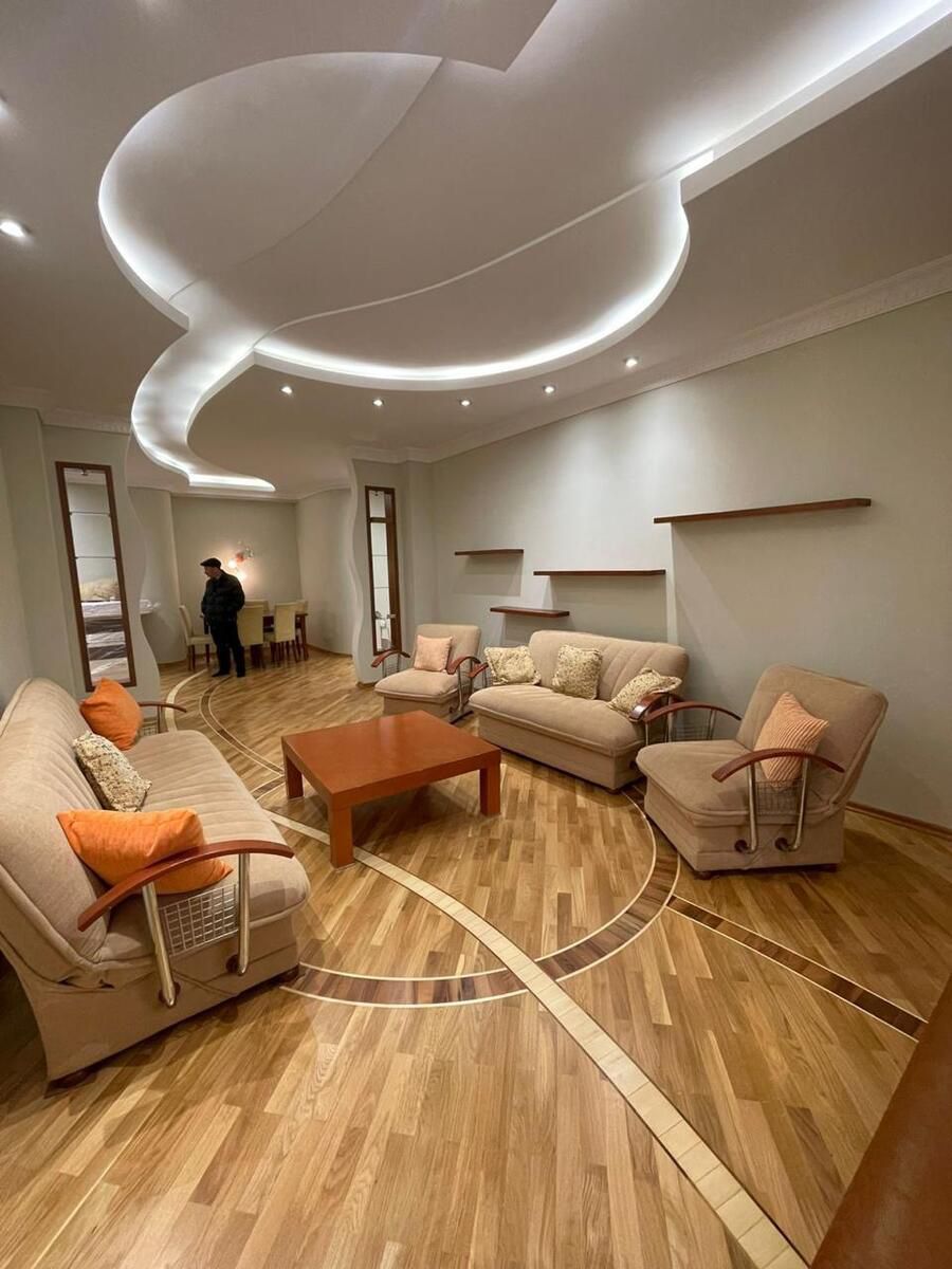 İcarəyə verilir 3 otaqlı yeni tikili 130 m² — Mənzil, Bakı (2)