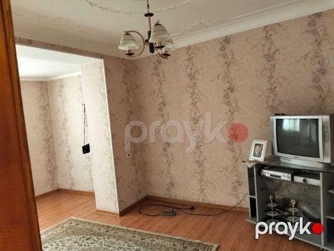 İcarəyə verilir 3 otaqlı köhnə tikili 80 m²