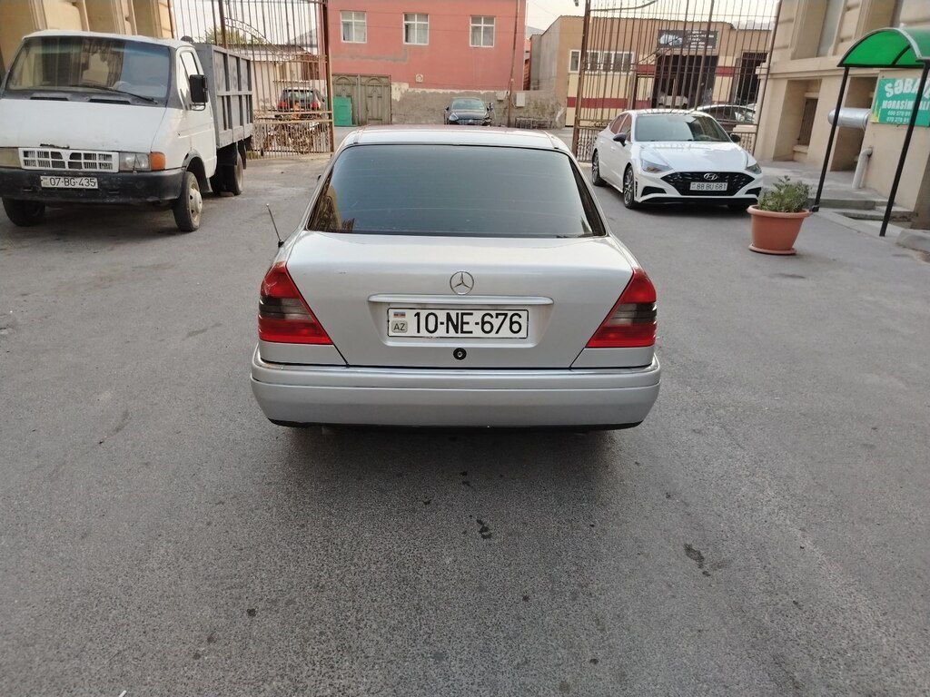 Mercedes C 220, 2.2 L, 1994 il, 326 000 km — Avtomobillər, Bakı (5)