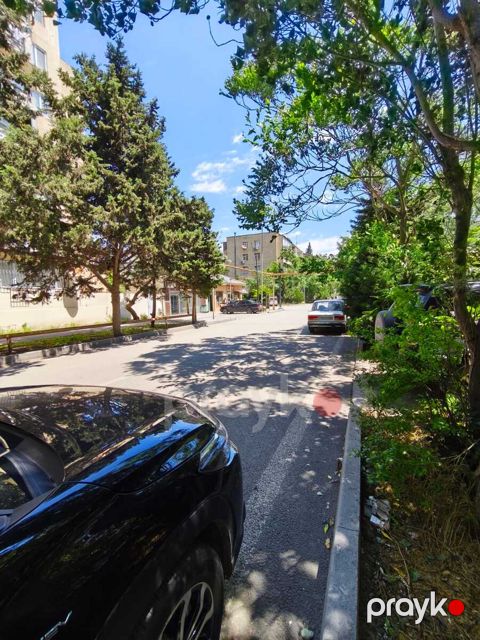 Satılır 5 otaqlı köhnə tikili 125 m²