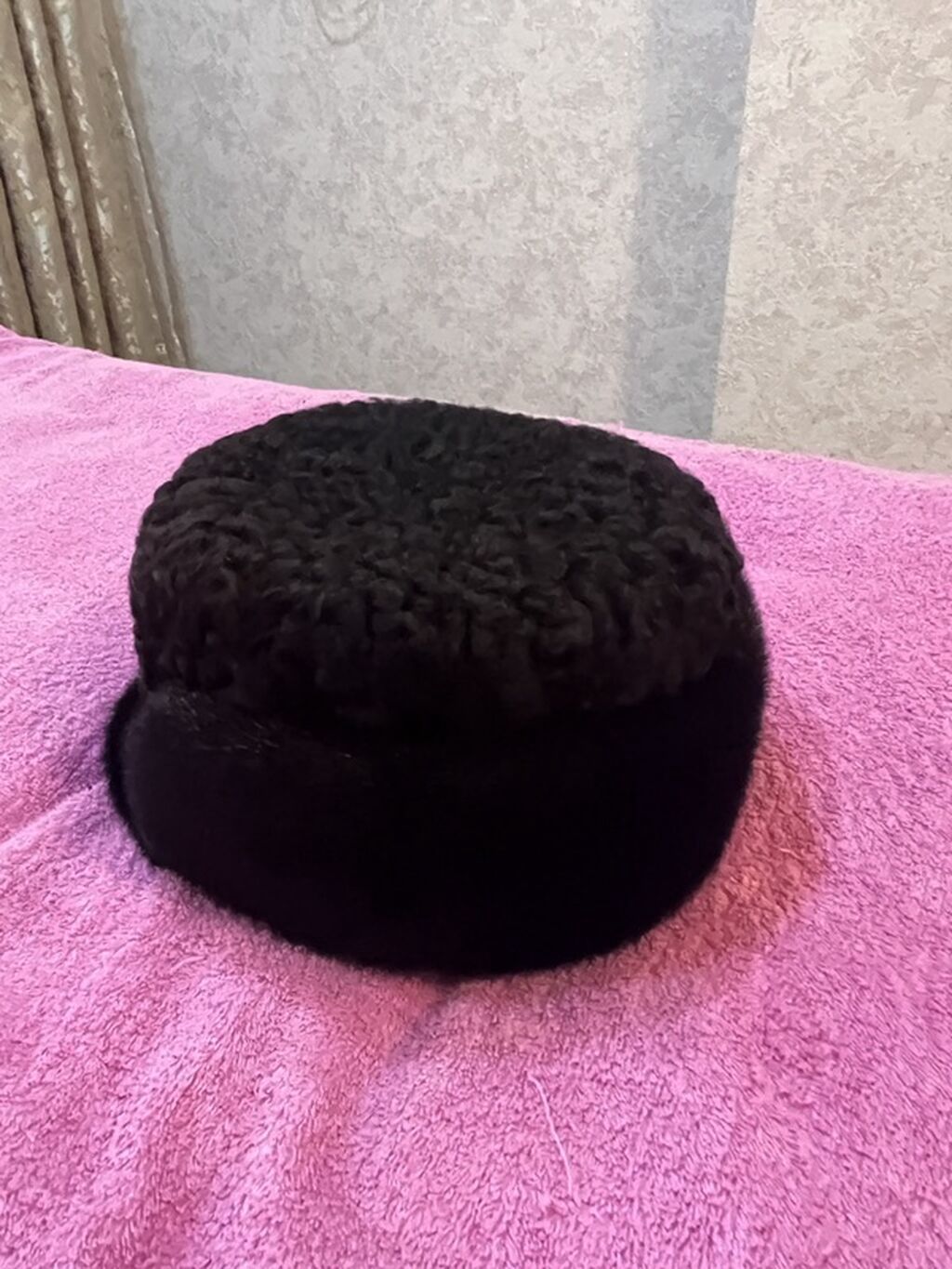 Karakul (astraxan) papaq – klassik dairəvi model - Rəng: qara - Üst — Baş geyimi, Bakı (3)