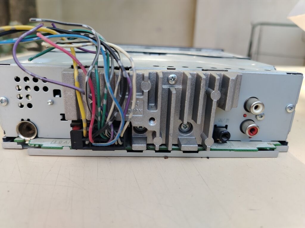 Pioneer DEH-1450UB avtomobil maqnitofonu Xüsusiyyətlər: - Ön USB — Elektronika, Novxanı (3)