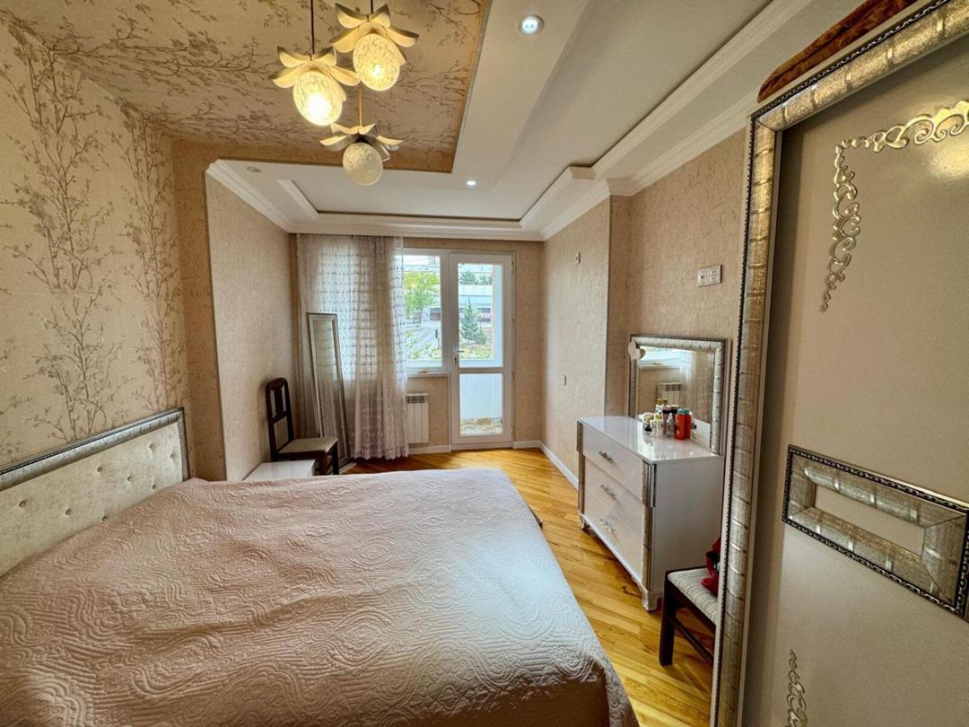 Satılır 5 otaqlı köhnə tikili 120 m² — Mənzil, Bakı (8)