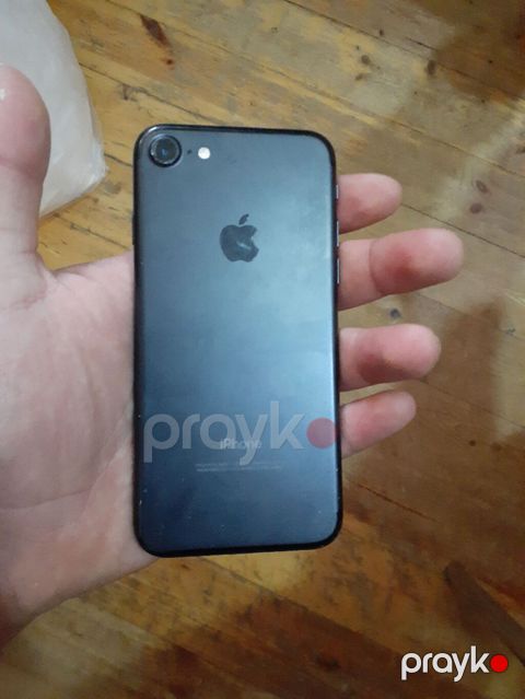 IPhone 7, 32 GB, Qara, Simsiz şarj