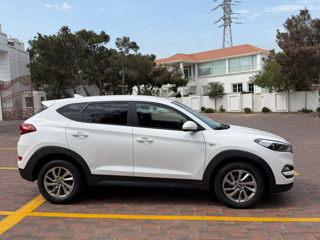 Hyundai Tucson, 1.7 L, 2016 il, 171 000 km — Avtomobillər, Bakı (3)
