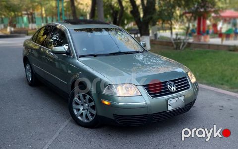 Volkswagen Passat, 2003 il