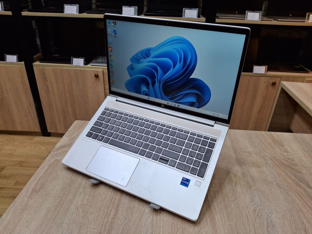 Noutbuk HP Probook 450 G8 i7 11 — Elektronika, Bakı