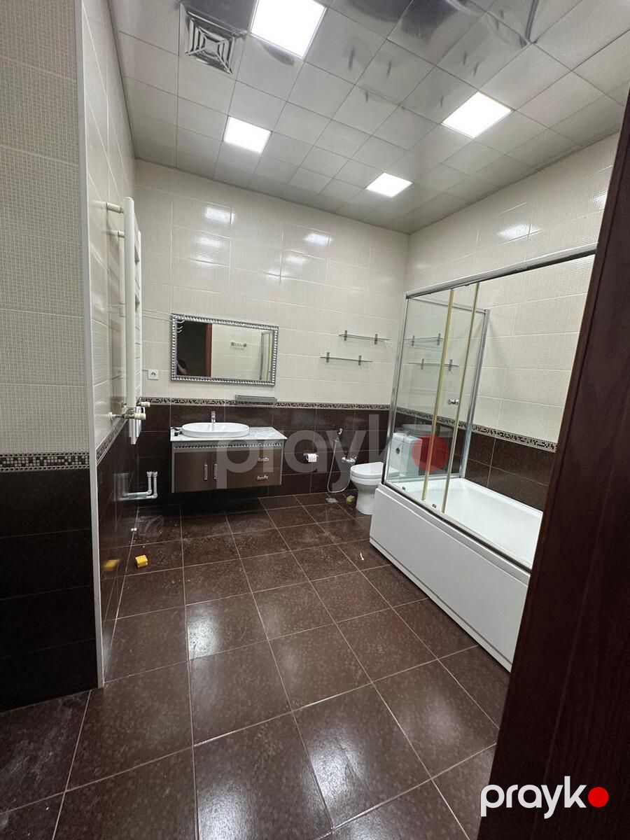 Satılır 4 otaqlı yeni tikili 200 m² — Mənzil, Bakı (10)