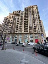 Satılır 4 otaqlı yeni tikili 245 m² — Həsən