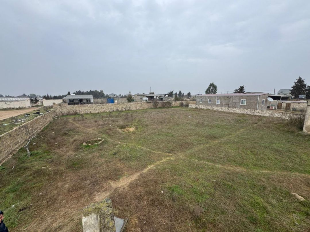 12 sot torpaq sahəsi, Zirə bağları — Torpaq, Bakı