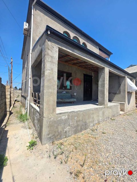 Satılır 7 otaqlı həyət evi/bağ evi 200 m²
