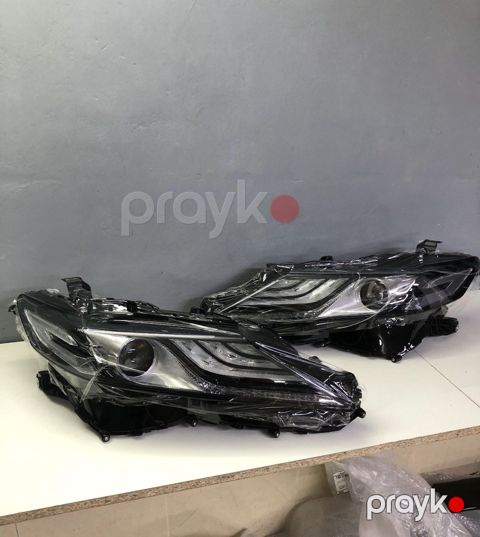 Toyota Camry ön işıqları