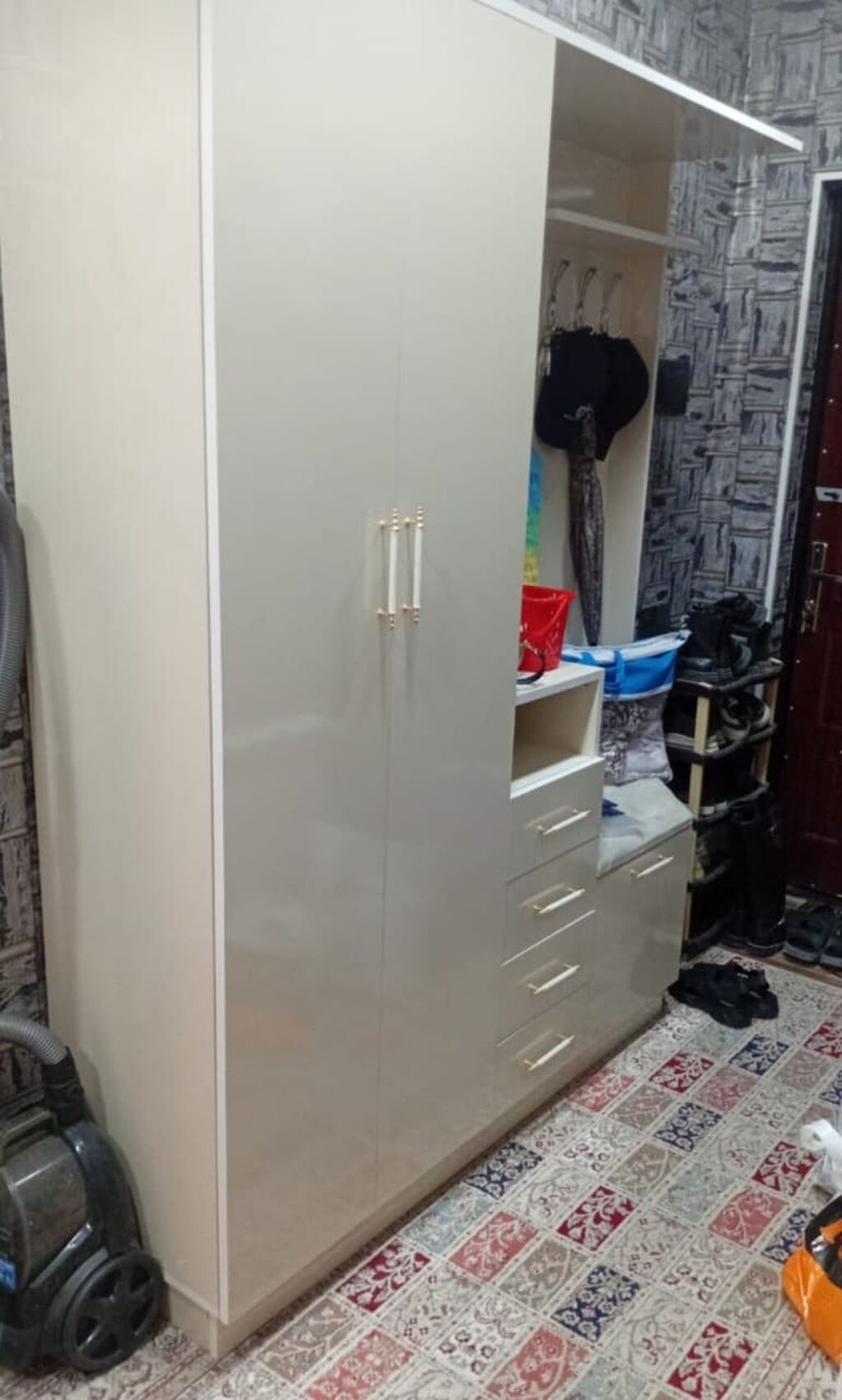 ✅Tecili MDF dehliz dolabi satılır 250 manata. 1 ilindi.yeni kimi — Mallar, Qobu