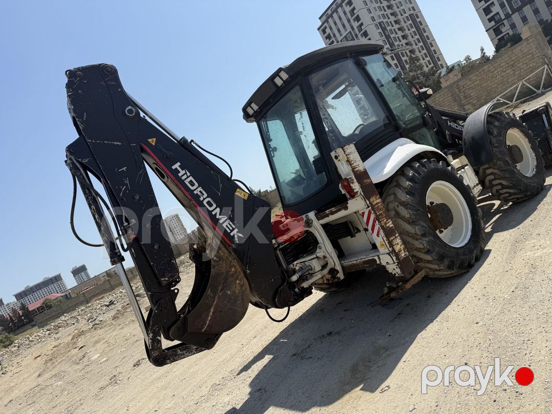 Ekskavator Hidromek, 2014 il — İnşaat texnikası, Bakı (7)