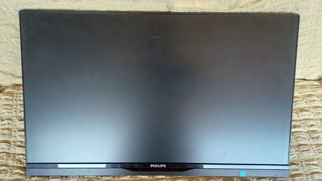 Philips LCD monitor - Ekran ölçüsü: təxminən 23–24" - Panelli dizayn — Elektronika, Gəncə