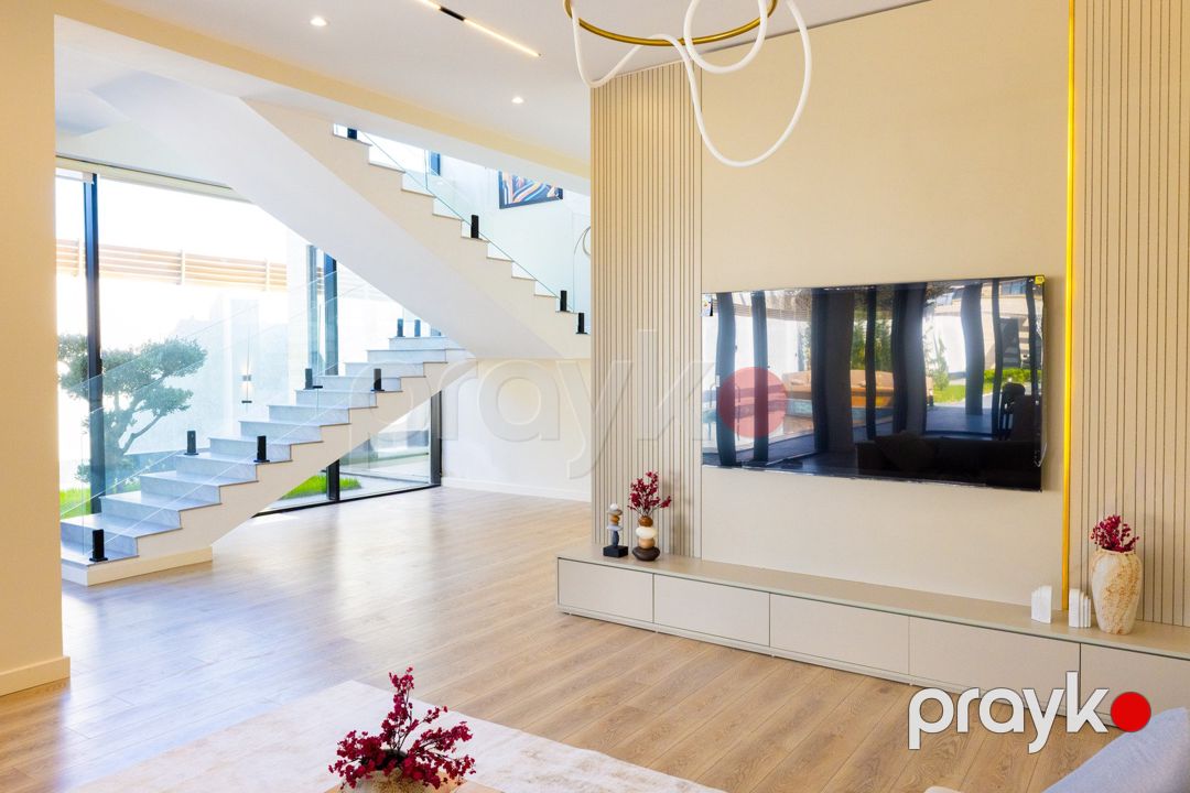 Satılır 5 otaqlı həyət evi/bağ evi 320 m² — Ev, villa, Bakı (12)