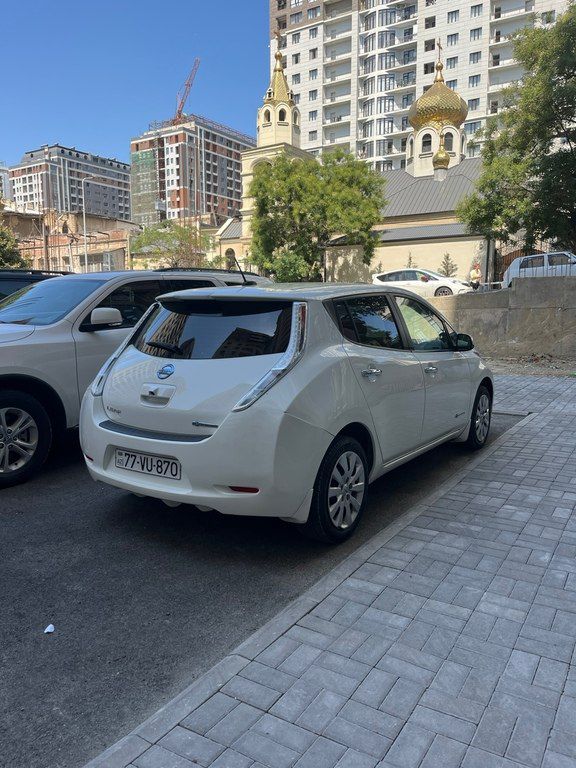Nissan Leaf, 24 kWh, 2017 il, 150 000 km — Avtomobillər, Bakı (3)
