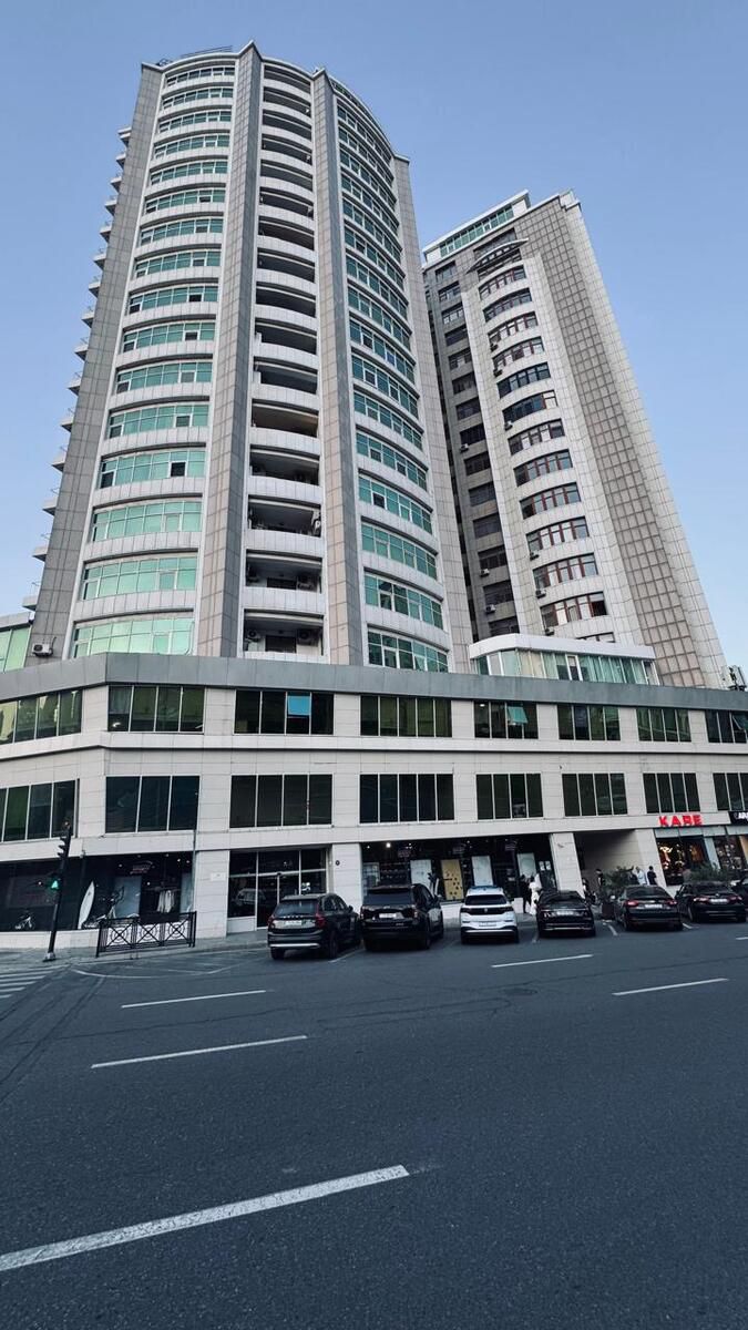 Satılır 4 otaqlı yeni tikili 230 m² — Mənzil, Bakı (2)