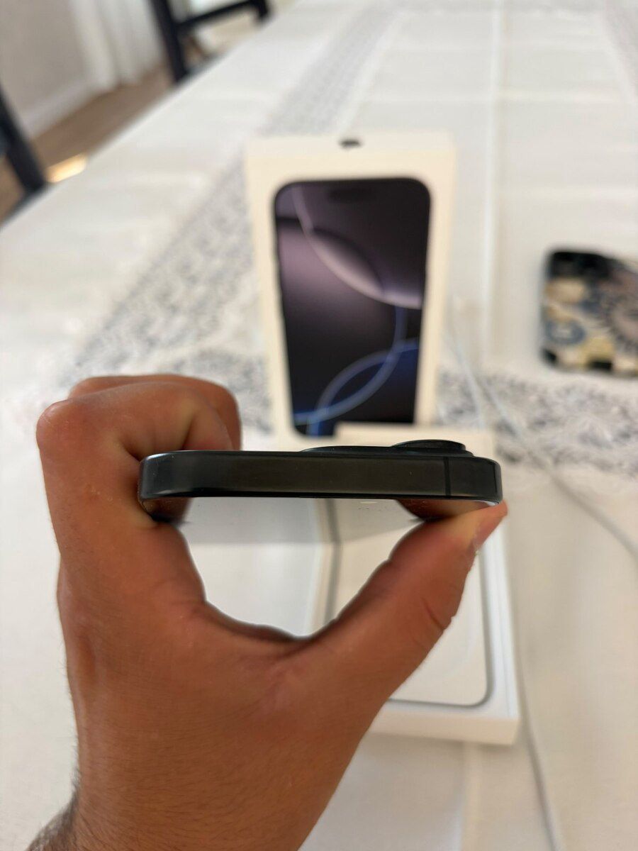 Apple iPhone 16 Pro Black Titanium 256GB/8GB — Smartfonlar, Bakı (10)