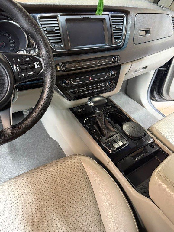 Kia Carnival, 2.2 L, 2017 il, 350 000 km — Avtomobillər, Bakı (9)