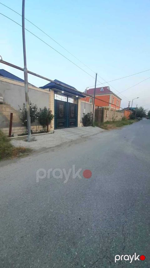 Satılır 3 otaqlı həyət evi/bağ evi 80 m²