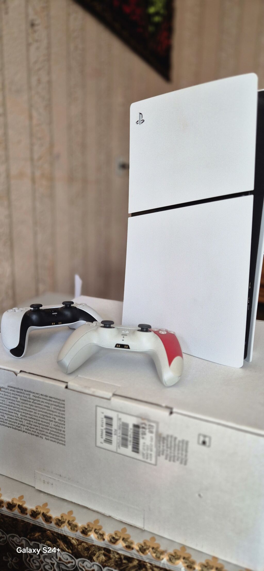 PlayStation 5 (Disk sürücülü model) oyun konsolu Xüsusiyyətlər: - — Oyun konsolları, Bakı (2)
