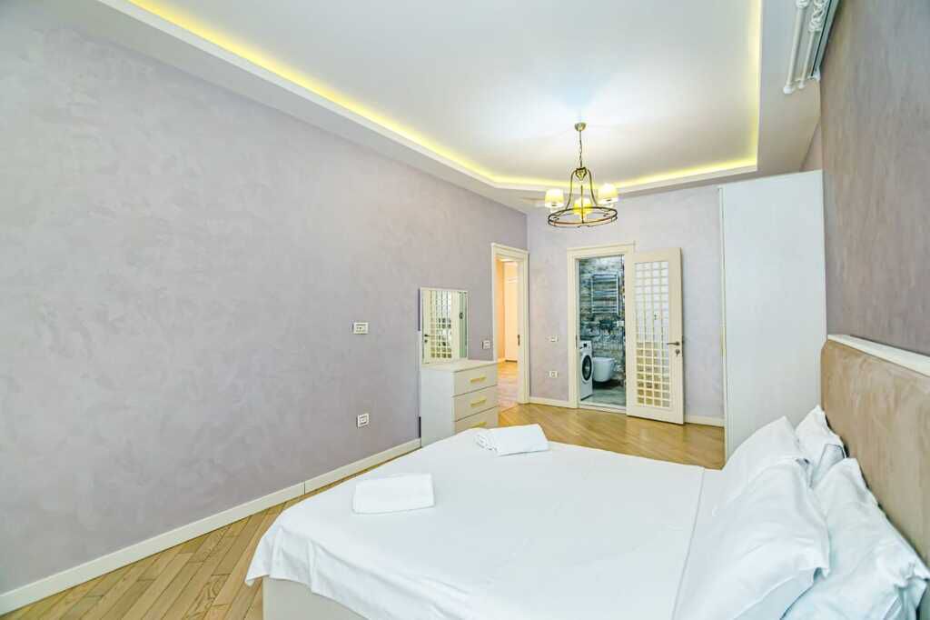 İcarəyə verilir 3 otaqlı yeni tikili 147 m² — Mənzil, Bakı (10)