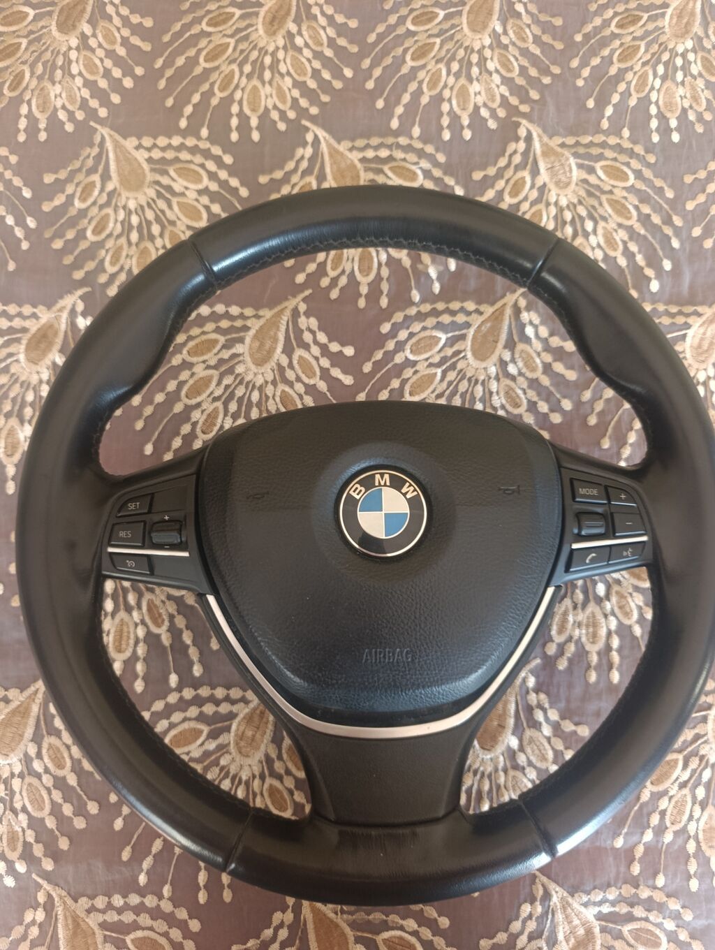 BMW sükan çarxı – çoxfunksiyalı, dəri örtüklü Xüsusiyyətlər: -