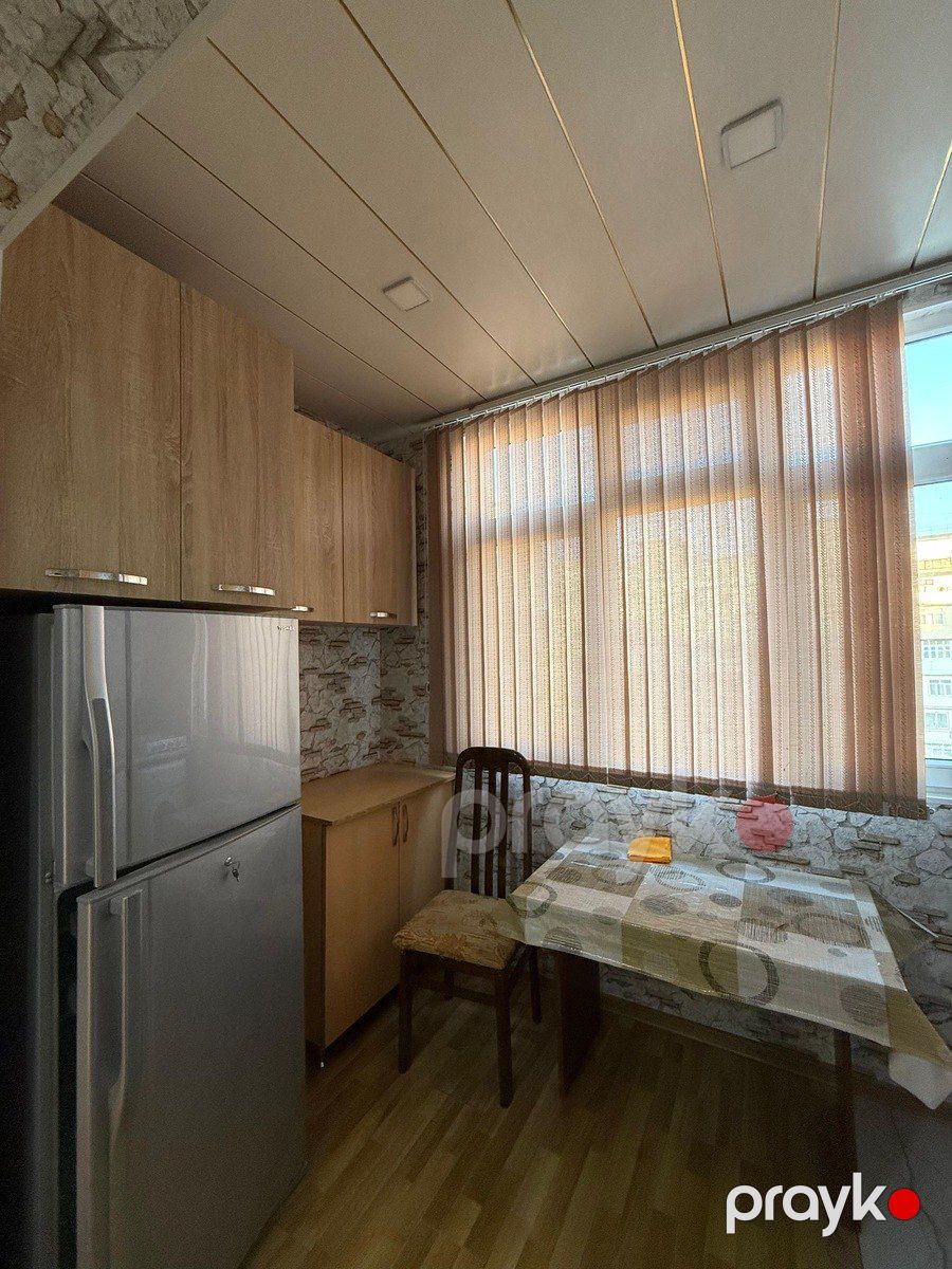 İcarəyə verilir 1 otaqlı köhnə tikili 45 m² — Mənzil, Bakı (11)