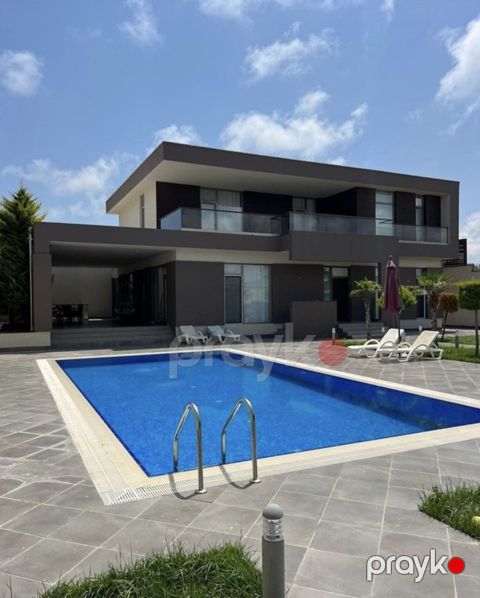 İcarəyə verilir 6 otaqlı həyət evi/bağ evi 450 m²