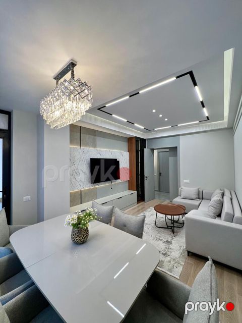 Satılır 3 otaqlı yeni tikili 98 m²