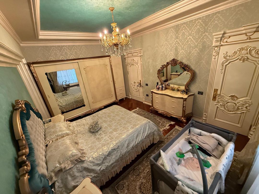 Satılır 8 otaqlı həyət evi/bağ evi 550 m² — Ev, villa, Bakı (12)