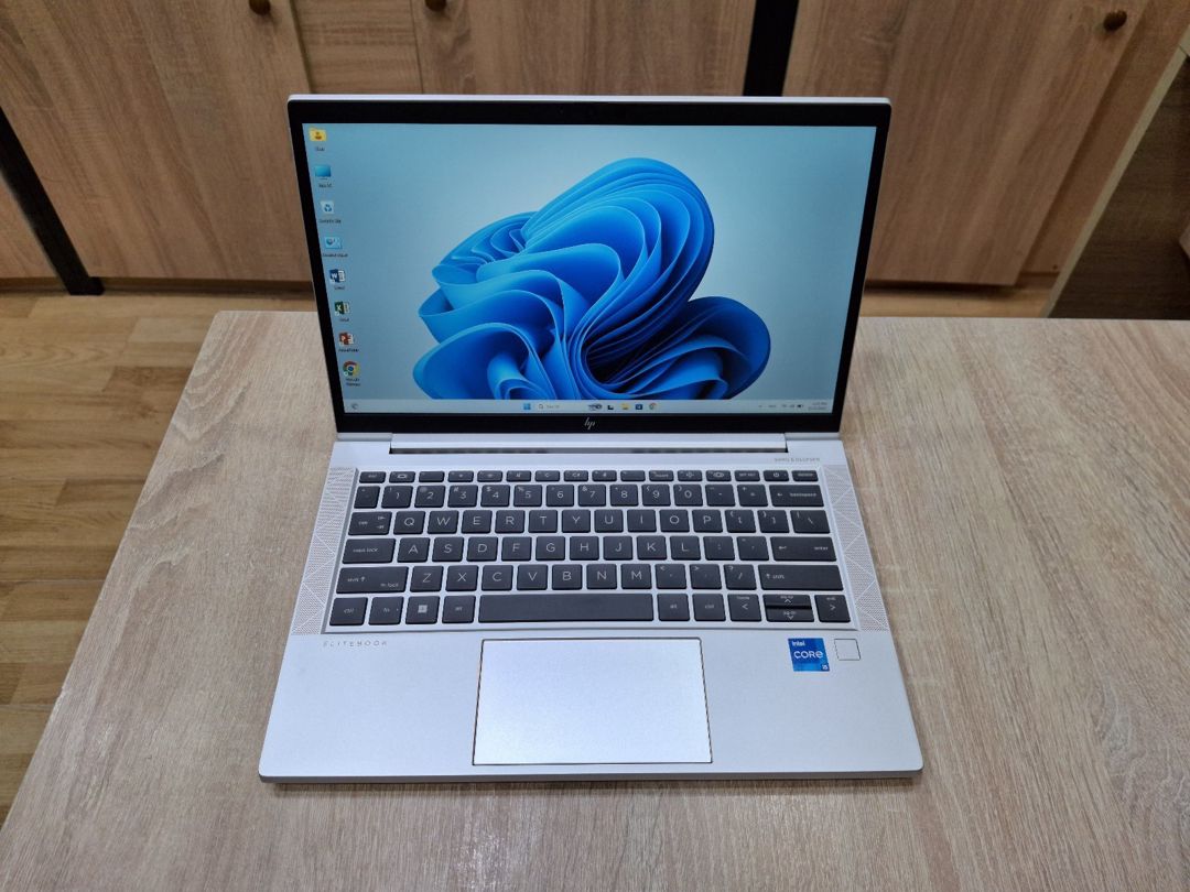 HP Elitebook 830 G8 i5 1145G7 16GB RAM 256GB SSD — Elektronika, Bakı (2)